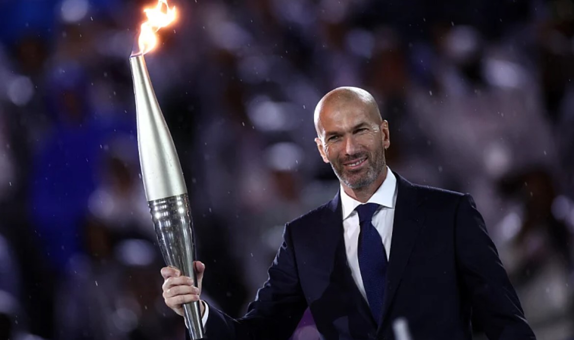 Zinedine Zidane se vraća nogometu na velika vrata, konačno će preuzeti posao koji oduvijek čeka