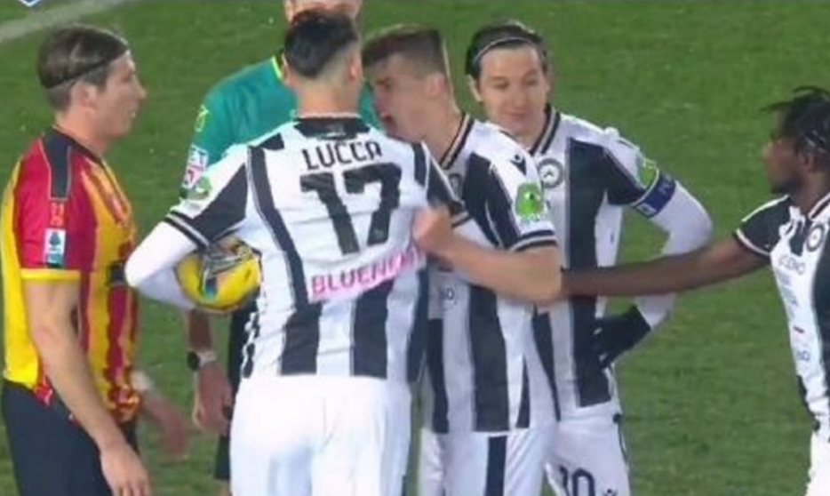 Lude scene u Serie A: Ukrao penal suigraču, zabio i slavio sam. Onda je zamijenjen
