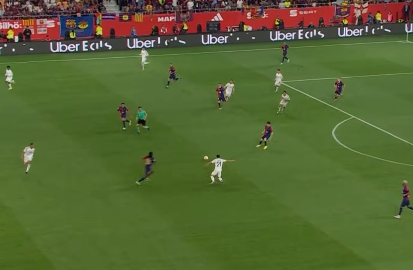 Modrić i Diaz raspravljali u svlačionici po poraza (Video)