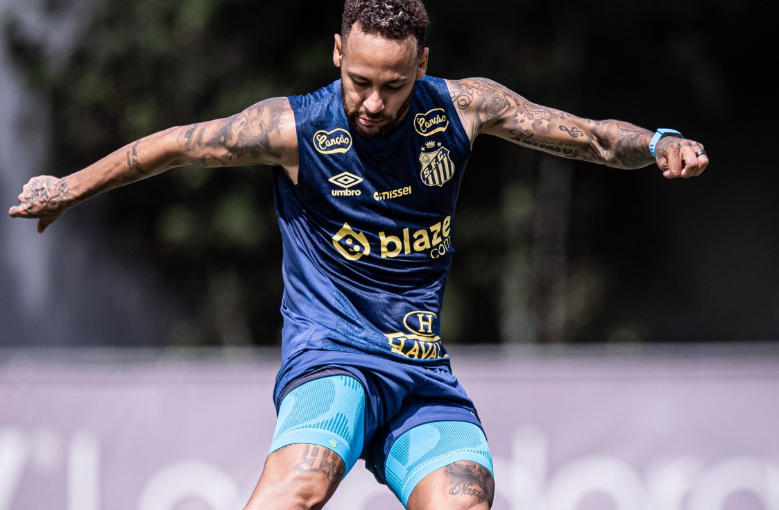 Santos iz zone ispadanja smenio trenera