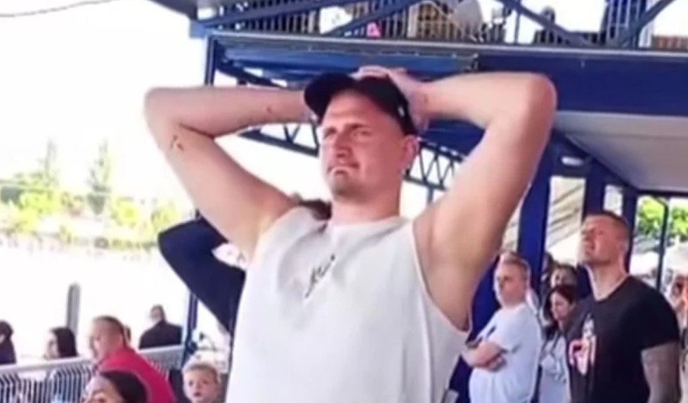 Pogledajte reakciju Nikole Jokića nakon što je njegov konj izgubio u završnici utrke (Video)