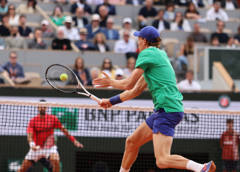 Žaliće Novak za propuštenim prilikama, Siner u finalu Rolan Garosa!