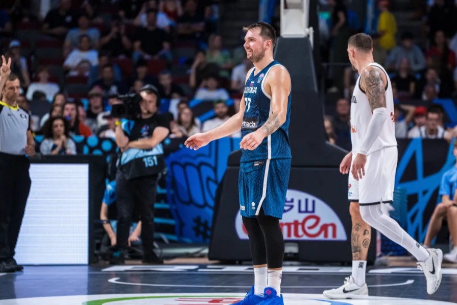 Fanovi bijesni na Dončića. Mora sam nositi Lakerse a udebljao se 16 kila u 2 mjeseca?