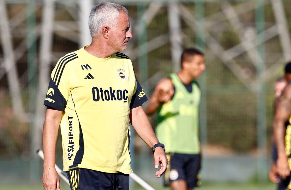 Navijači Fenerbahčea kipte od bijesa i optužuju Mourinha za izdaju