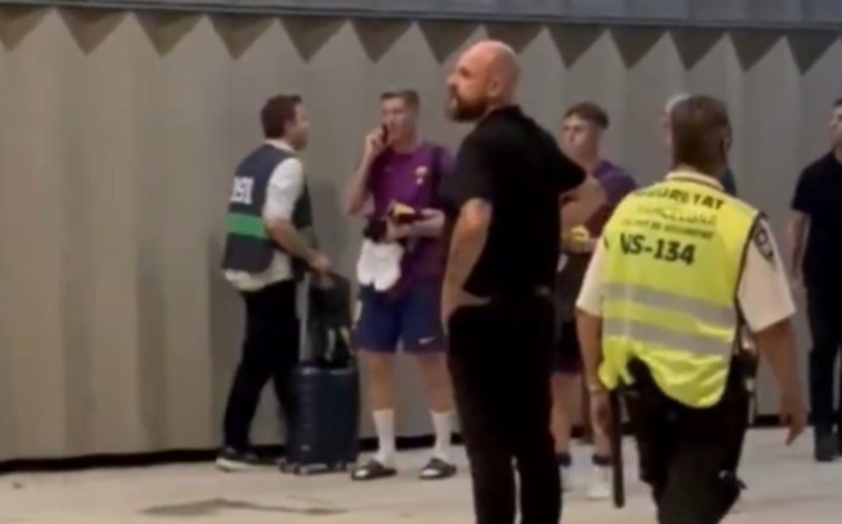 VIDEO Igrači Barce napustili stadion bez tuširanja – nisu svi stali u bus