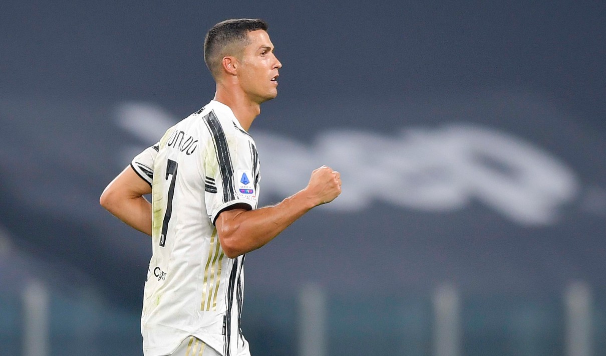 Bivši igrač Juventusa: Ronaldo je žvakao i mirisao travu jer ga je Sarri naljutio