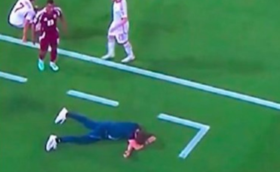 Nokautirao svog izbornika, on ostao ležati. Kasnije se plesalo od sreće (Video)