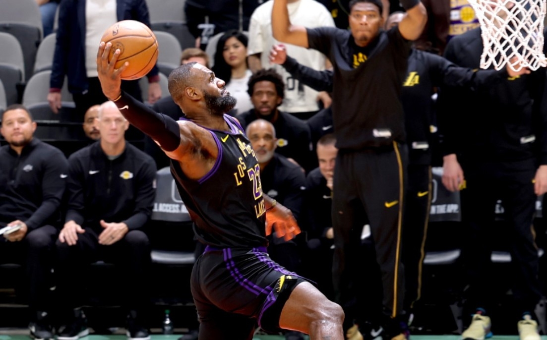 Nakon misteriozne LeBronove objave karte za utakmice Lakersa enormno poskupile