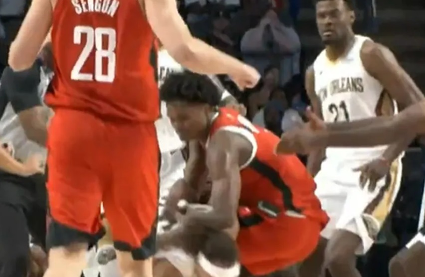Sevale pesnice u NBA ligi: Fizički obračun košarkaša na meču Hjustona i Pelikansa (Video)