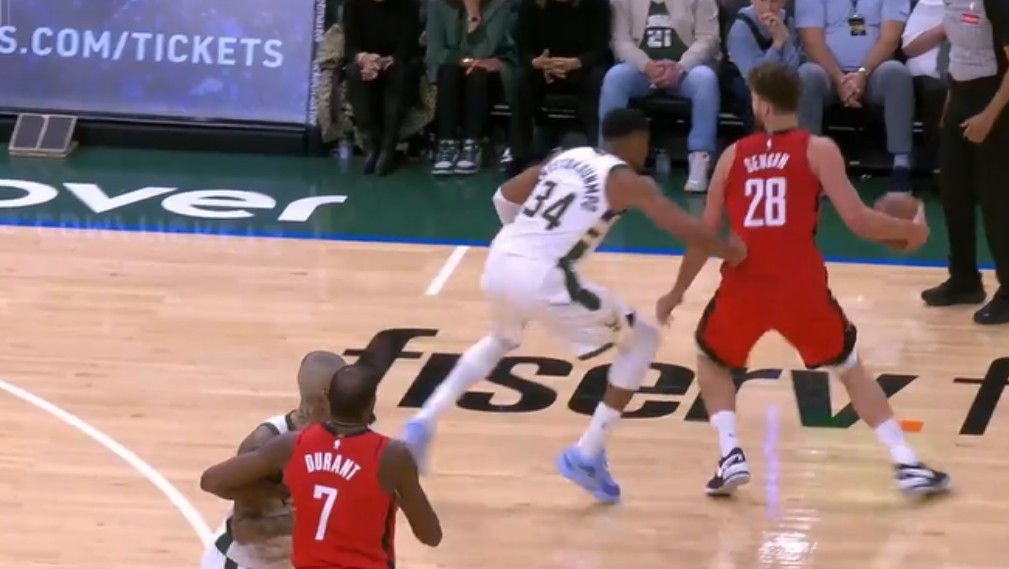 Košarkaška poezija na djelu: Pogledajte kako je Šengun izludio Giannisa driblinzima i pogodio za pobjedu (Video)