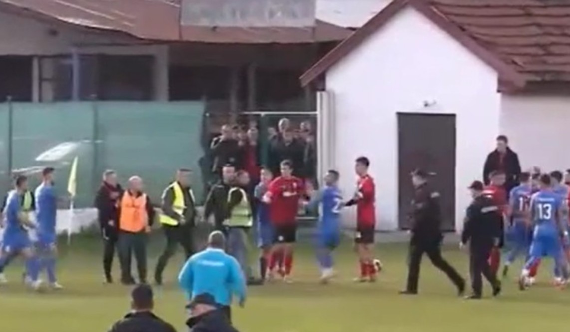 Скандал: Редар во Сингелиќ нападна фудбалер на Брегалница! (Видео)