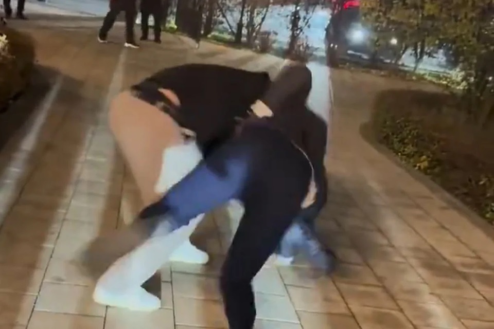 (Video) Jon Jones završio u Čečeniji, na ulici je shvatio ko je Khamzat Chimaev