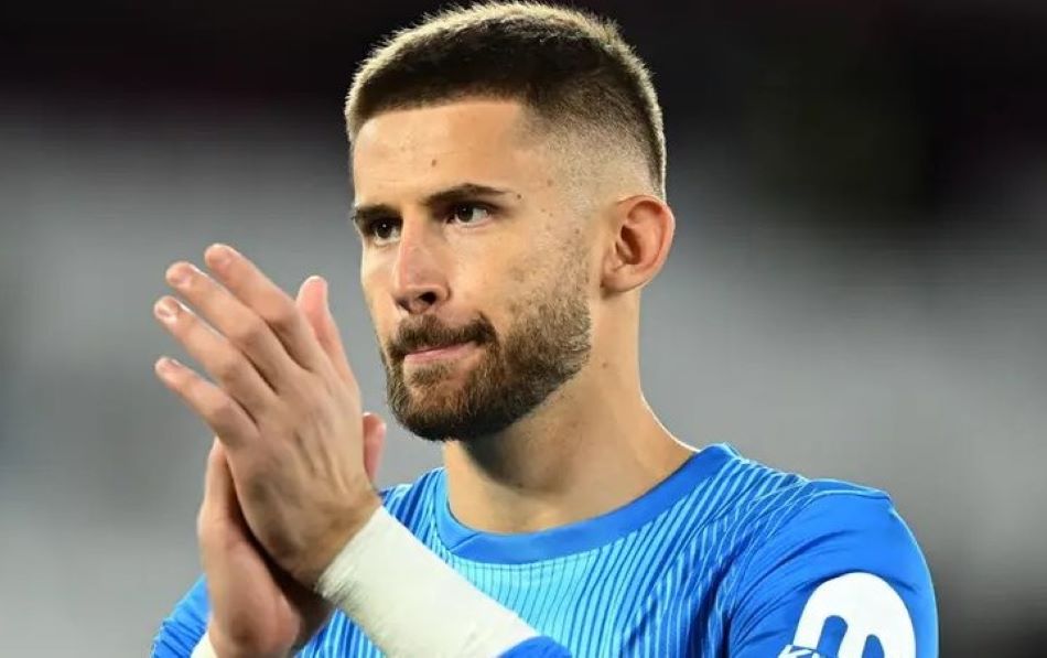 Интер се прицели в италиански национал за наследник на Ян Зомер