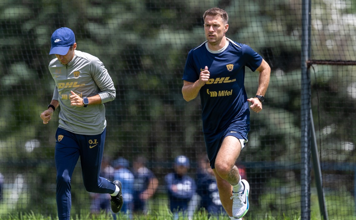 Aron Remzi propuštao treninge tražeći psa, pa dobio otkaz!