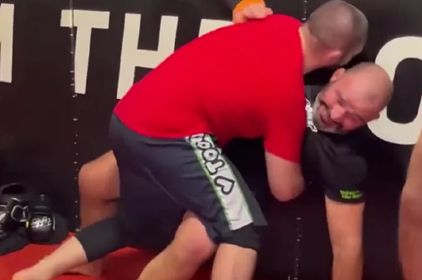 Habib je i dalje zvijer: S lakoćom rušio bivšeg prvaka UFC-a u poluteškoj kategoriji