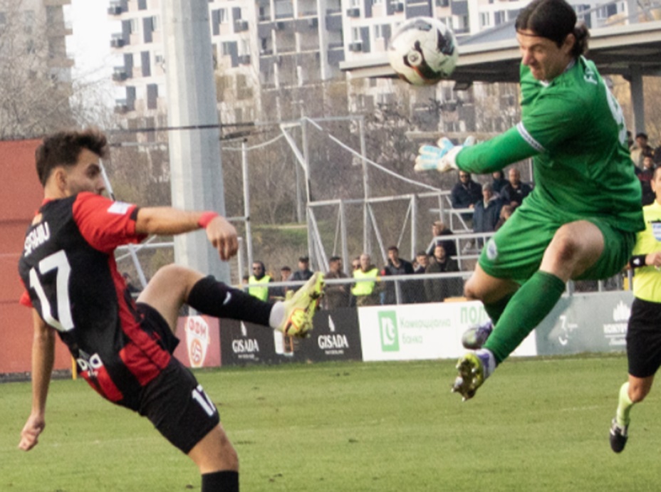 Спахиу стави потпис на нов договор со Вардар