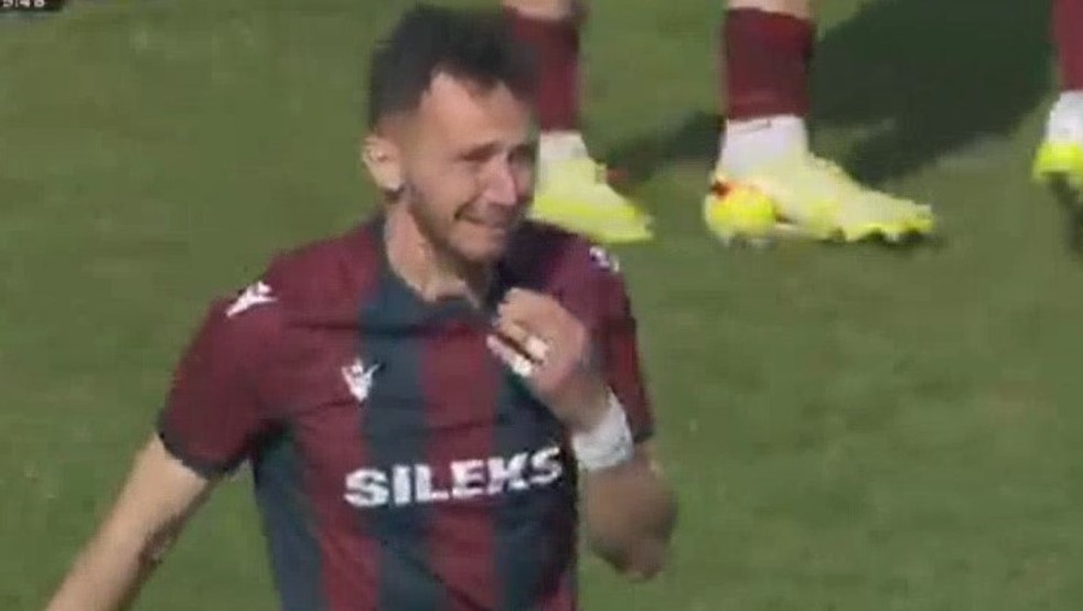 Напаѓач на Силекс плачеше како мало дете по црвен картон против Вардар (Видео)