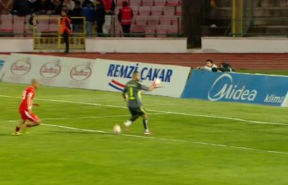 Urnebesan kiks u Turskoj! Ljudi gledaju snimak i vrište od smeha! (VIDEO)