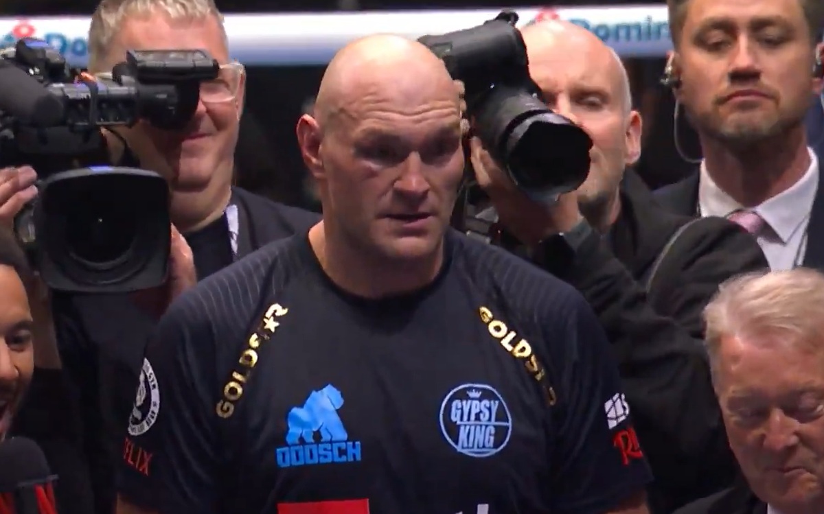 Ovakve scene boks ne pamti – Joshua i Fury zakuhali pored ringa: “Tukao sam te kao dijete, opet ću” (Video)